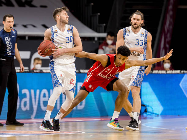 在压力面前 在压力面前