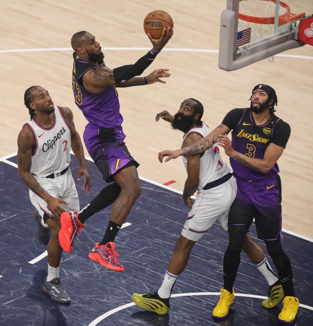 无论是在进 无论是在进