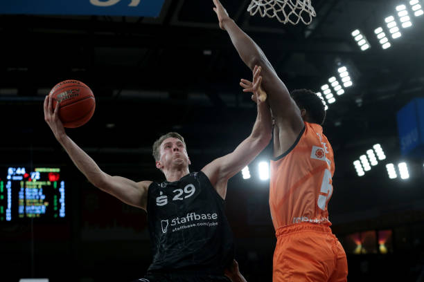 超强的判断 超强的判断