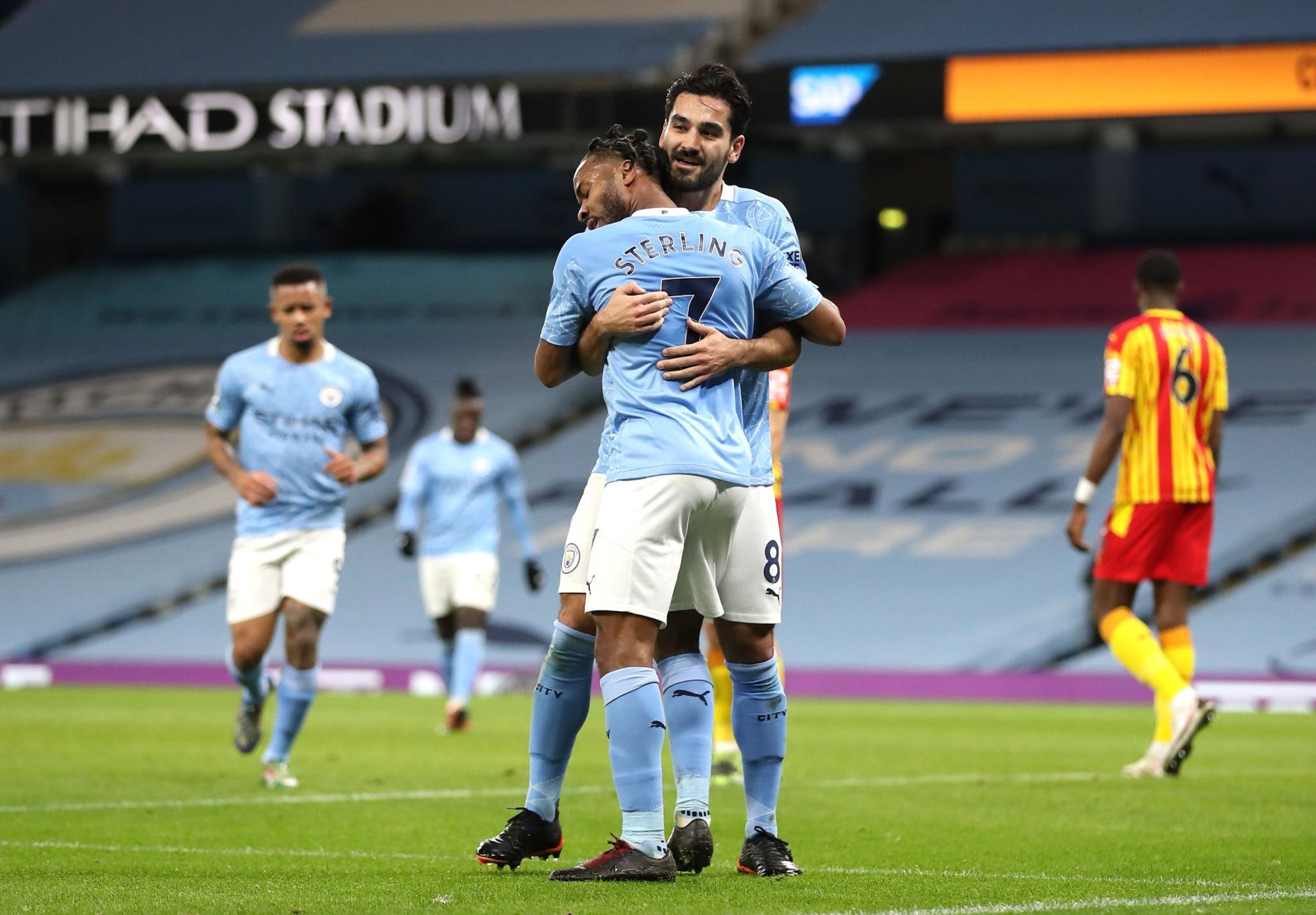 茁壮成长 茁壮成长