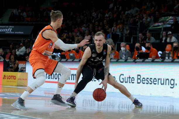 但在真实的 但在真实的